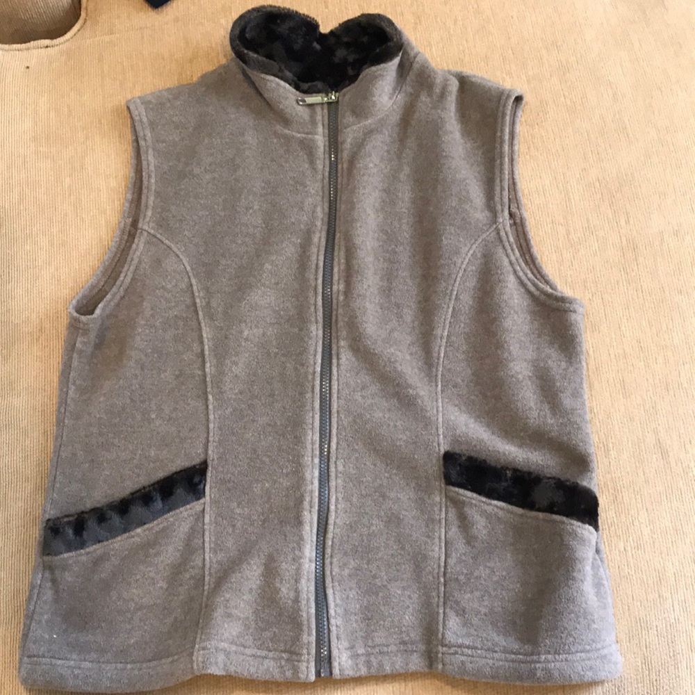 Fleece, faux fur vest